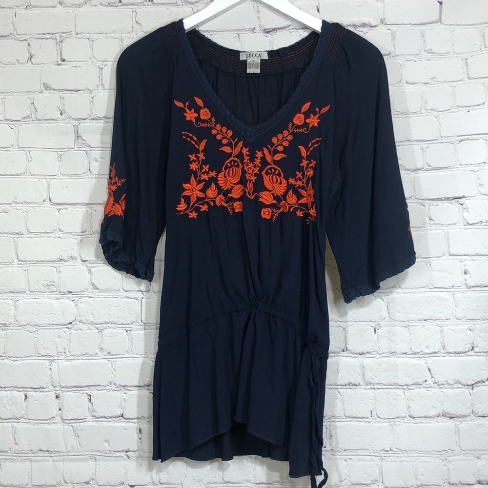 Lucca top beach embroidered